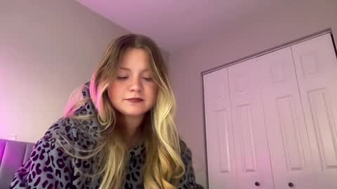 Snapshot of iheartcassie2844 chatting on 3, 10, 2025 cassie online show from 3, 10, 2025