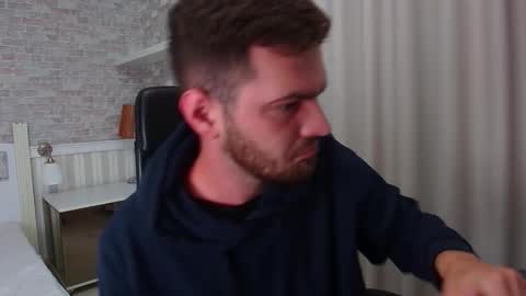 Snapshot of ikergale chatting on 5, 10, 2025 IkerGale online show from 5, 10, 2025