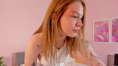 Snapshot of ikesha_blair chatting on 18, 11, 2025 Vasilisa online show from 18, 11, 2025