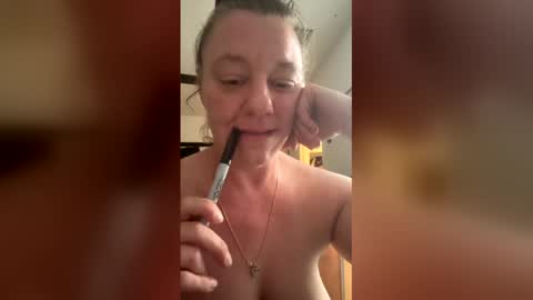 Snapshot of ilanamumma chatting on 4, 6, 2026 ilanamumma online show from 4, 6, 2026