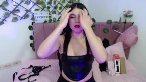 ilayra_smith online show from 28, 11, 2025