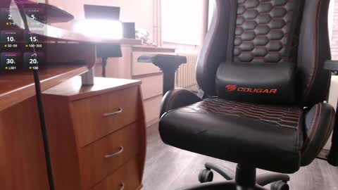 Snapshot of iliaskrisloveee chatting on 4, 3, 2025 lord online show from 4, 3, 2025