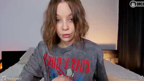 Snapshot of ilxil chatting on 19, 9, 2025 Li online show from 19, 9, 2025