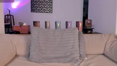 IM  THOMAS online show from 5, 2, 2026