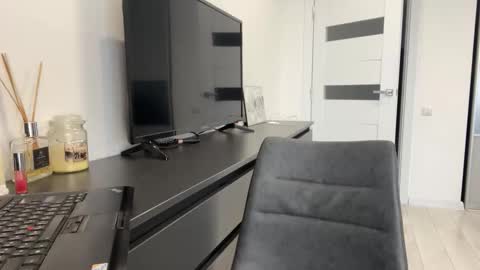 Alisa online show from 15, 9, 2025