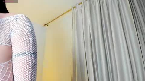 Snapshot of im_maitee chatting on 12, 11, 2025 im_maitee online show from 12, 11, 2025