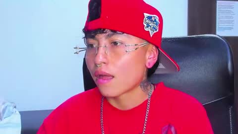 Snapshot of im_mathias chatting on 19, 2, 2026 mathias online show from 19, 2, 2026