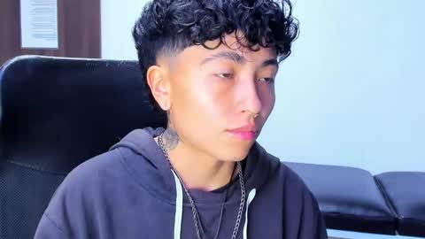 Snapshot of im_mathias chatting on 24, 2, 2026 mathias online show from 24, 2, 2026