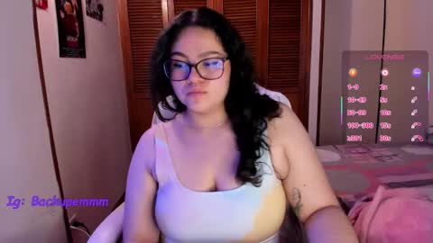 mei mei uwu online show from 19, 11, 2025