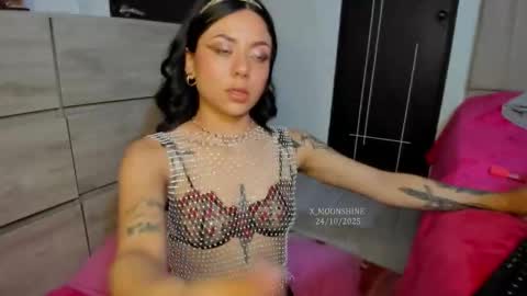     s  online show from 25, 10, 2025