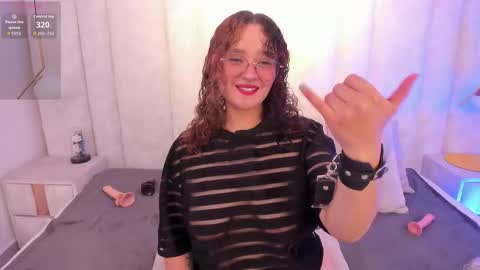 Snapshot of im_tarablack chatting on 18, 12, 2025 Tara Black online show from 18, 12, 2025