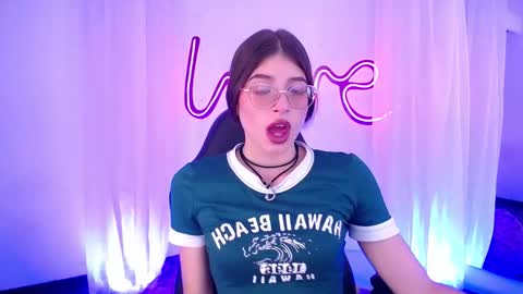 Chloe online show from 15, 10, 2025