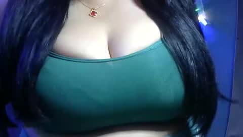 mia latina online show from 12, 1, 2026