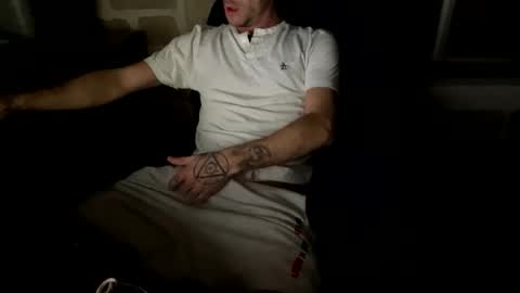 Snapshot of imilluminator chatting on 4, 10, 2025 imilluminator online show from 4, 10, 2025