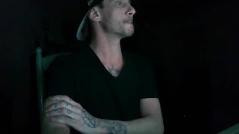 Snapshot of imilluminator chatting on 16, 4, 2026 imilluminator online show from 16, 4, 2026