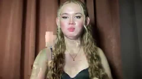 Mika online show from 4, 2, 2026