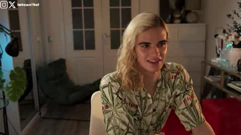 Snapshot of imkawaiiboi chatting on 11, 11, 2025 sasha hethey online show from 11, 11, 2025