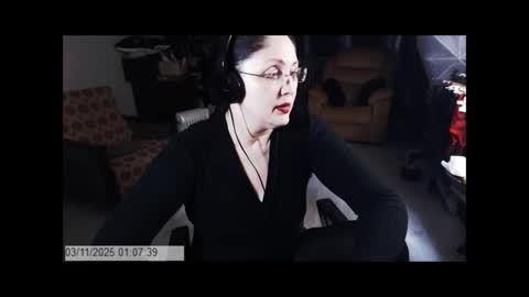 Snapshot of imperatrizasado chatting on 2, 11, 2025 Empress online show from 2, 11, 2025