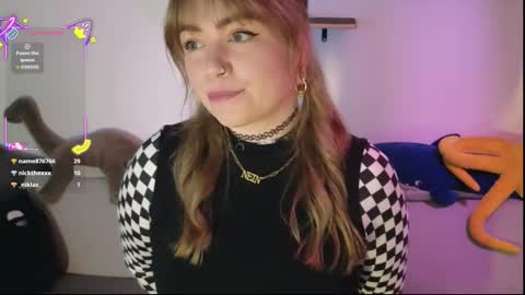 Snapshot of impumpkinbitch chatting on 12, 11, 2025 ImPumpkinBitch online show from 12, 11, 2025