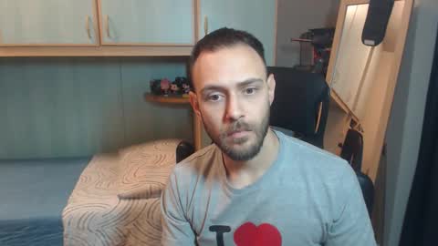 Snapshot of imsimo chatting on 12, 11, 2025 Simo online show from 12, 11, 2025