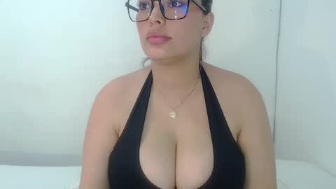 Snapshot of imsweetlips chatting on 19, 9, 2025 imsweetlips online show from 19, 9, 2025