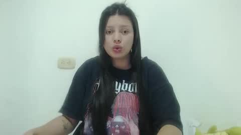 Snapshot of imsweetlips chatting on 19, 10, 2025 imsweetlips online show from 19, 10, 2025