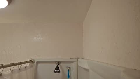 imthomas_ online show from 3, 10, 2025