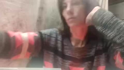 Snapshot of in_this_moment_ chatting on 20, 12, 2025 in_this_moment_ online show from 20, 12, 2025