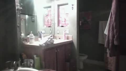 Snapshot of in_this_moment_ chatting on 7, 1, 2026 in_this_moment_ online show from 7, 1, 2026