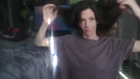 Snapshot of in_this_moment_ chatting on 11, 1, 2026 in_this_moment_ online show from 11, 1, 2026