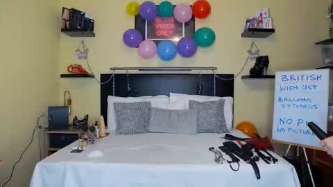 inannalove online show from 25, 10, 2025