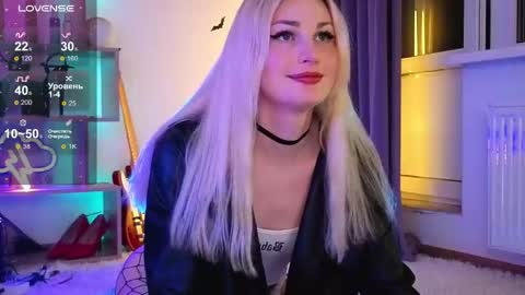  Dina  Help me reach 100 likes  online show from 10, 5, 2026