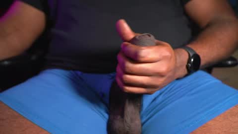 Snapshot of inchesblackuk chatting on 22, 12, 2024 Inches online show from 22, 12, 2024