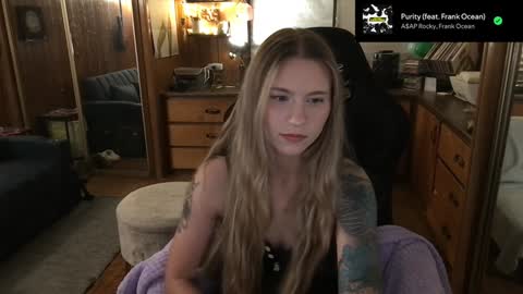 Snapshot of incognitoqueen chatting on 10, 12, 2024 Carter online show from 10, 12, 2024