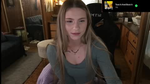 Snapshot of incognitoqueen chatting on 28, 12, 2024 Carter online show from 28, 12, 2024