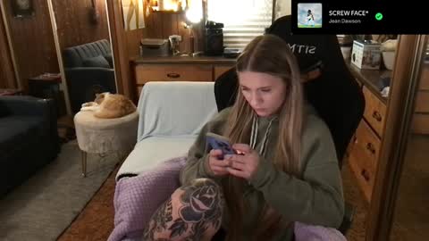 Snapshot of incognitoqueen chatting on 12, 1, 2025 Carter online show from 12, 1, 2025