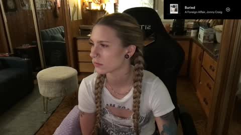 Snapshot of incognitoqueen chatting on 23, 1, 2025 Carter online show from 23, 1, 2025