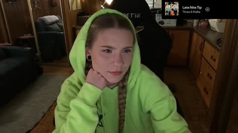 Snapshot of incognitoqueen chatting on 6, 2, 2025 Carter online show from 6, 2, 2025