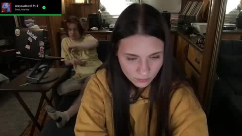 Snapshot of incognitoqueen chatting on 17, 9, 2025 Carter online show from 17, 9, 2025