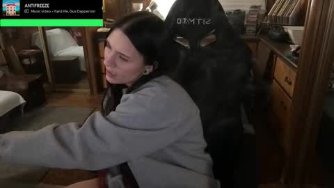 Snapshot of incognitoqueen chatting on 16, 12, 2025 Carter online show from 16, 12, 2025