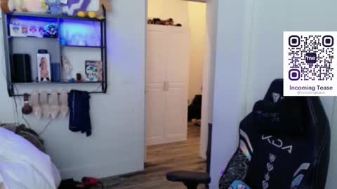 incomingtease online show from 20, 2, 2026