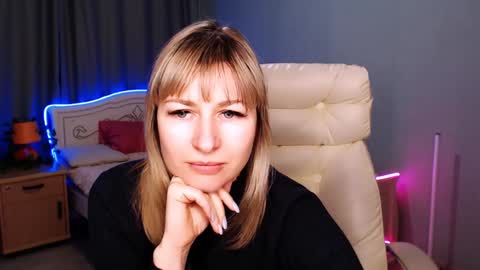 Snapshot of incredible_ariela chatting on 5, 12, 2024 incredible_ariela online show from 5, 12, 2024