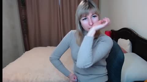 Snapshot of incredible_ariela chatting on 6, 12, 2024 incredible_ariela online show from 6, 12, 2024