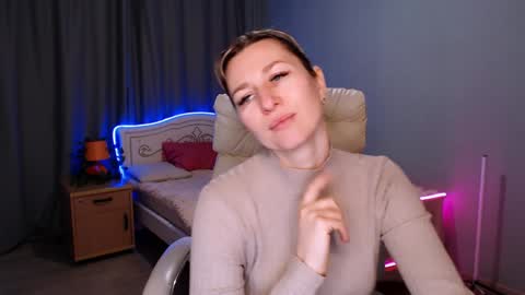 Snapshot of incredible_ariela chatting on 11, 12, 2024 incredible_ariela online show from 11, 12, 2024