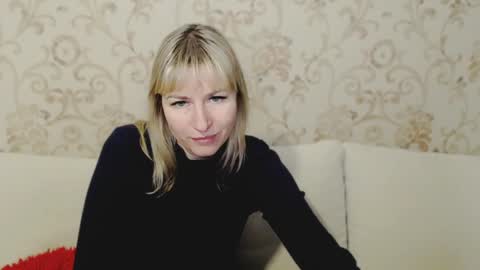 Snapshot of incredible_ariela chatting on 6, 1, 2025 incredible_ariela online show from 6, 1, 2025