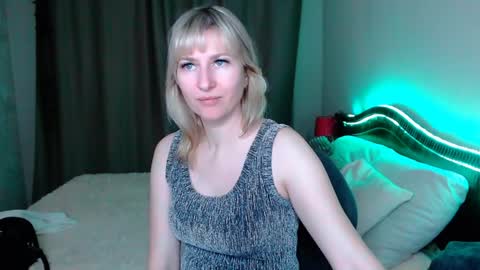 Snapshot of incredible_ariela chatting on 8, 1, 2025 incredible_ariela online show from 8, 1, 2025