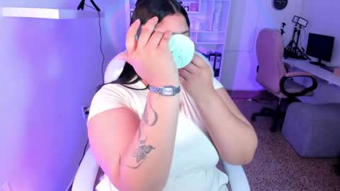Snapshot of indara18 chatting on 6, 6, 2026 Indara online show from 6, 6, 2026