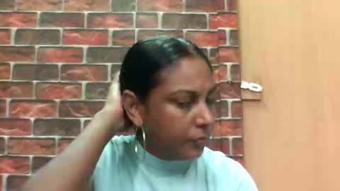 Snapshot of indian_spice_girl chatting on 4, 4, 2026 indian_spice_girl online show from 4, 4, 2026