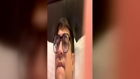 Snapshot of indian_uncut_dick chatting on 18, 6, 2026 Nash online show from 18, 6, 2026