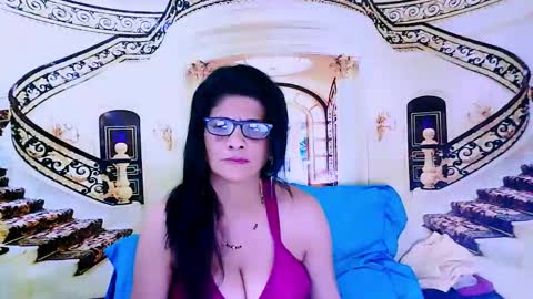 Snapshot of indianallure chatting on 2, 1, 2025 Femiez online show from 2, 1, 2025
